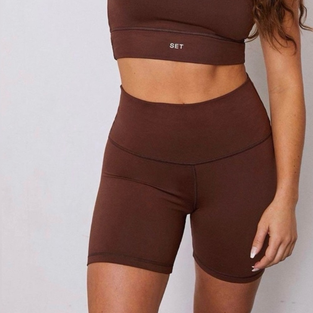 SET ACTIVE LUXFORM SHORTS BROWN